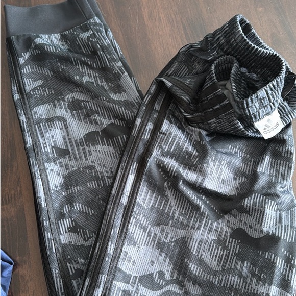 Men's Multi-Color Shorts Collection - Picture 3 of 9